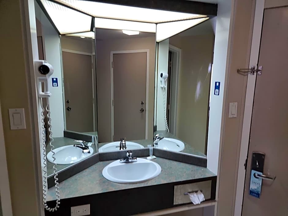 Travelodge by Wyndham Trois-Rivieres