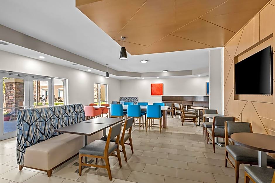 Holiday Inn Express Monticello By IHG