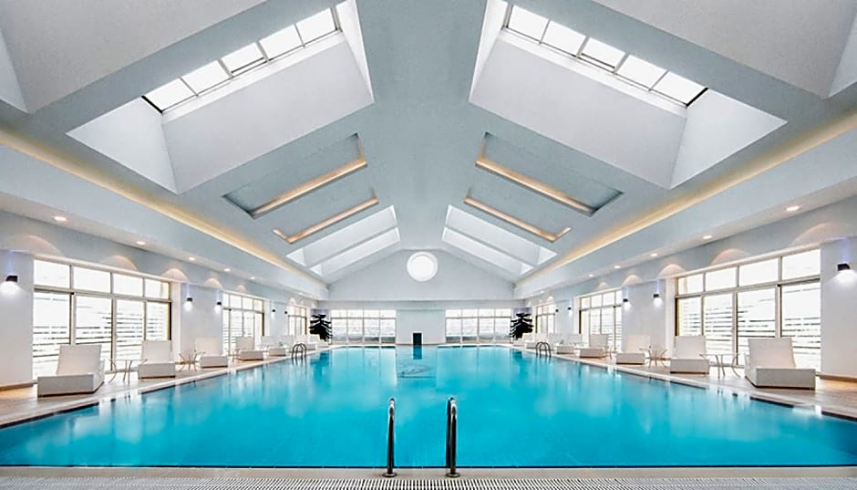 Qafqaz Riverside Hotel