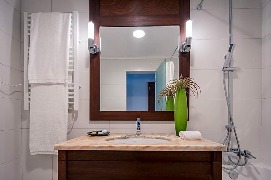 Senhora da Rosa, Tradition & Nature Hotel