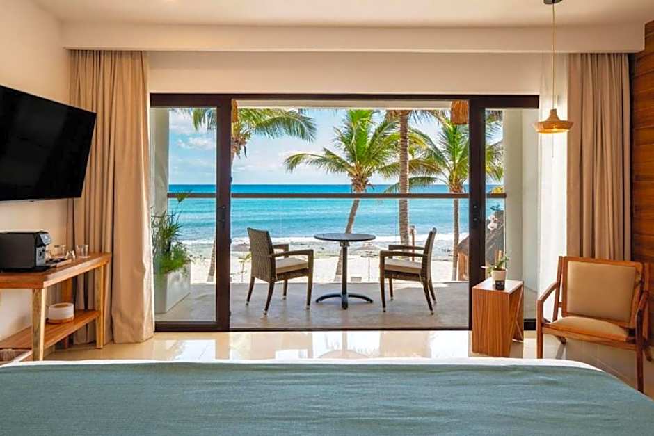 Le Reve by Mij - Beachfront Hotel