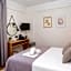 Lunar Hotel Modern Boutique