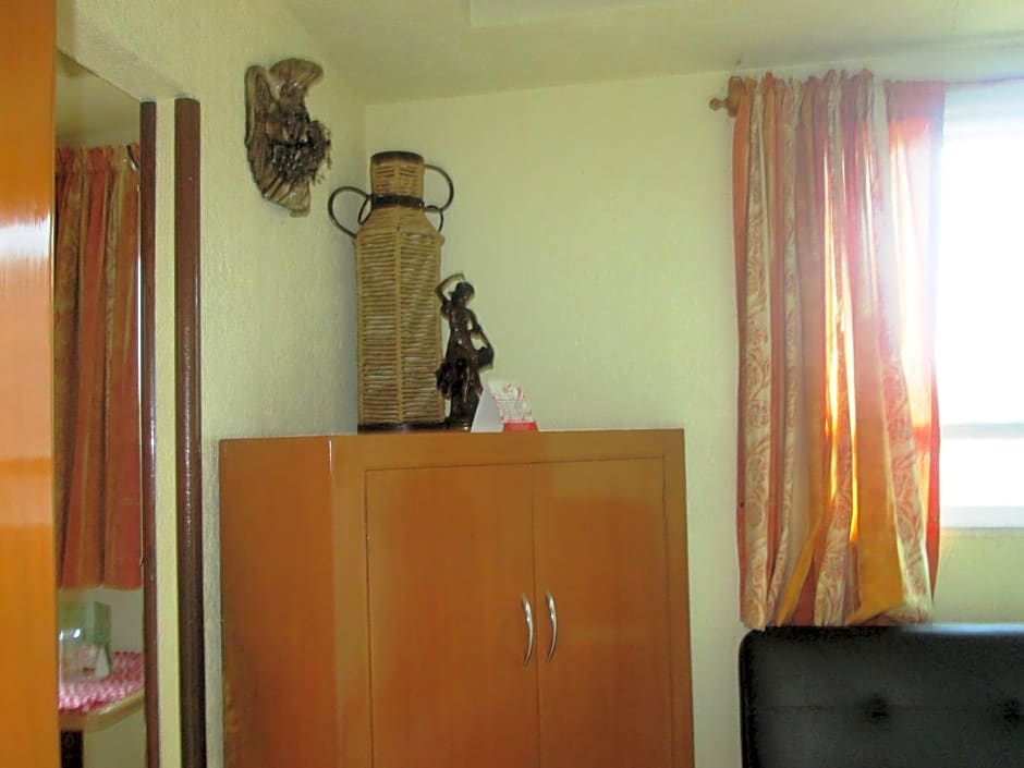 Hotel Real Azteca
