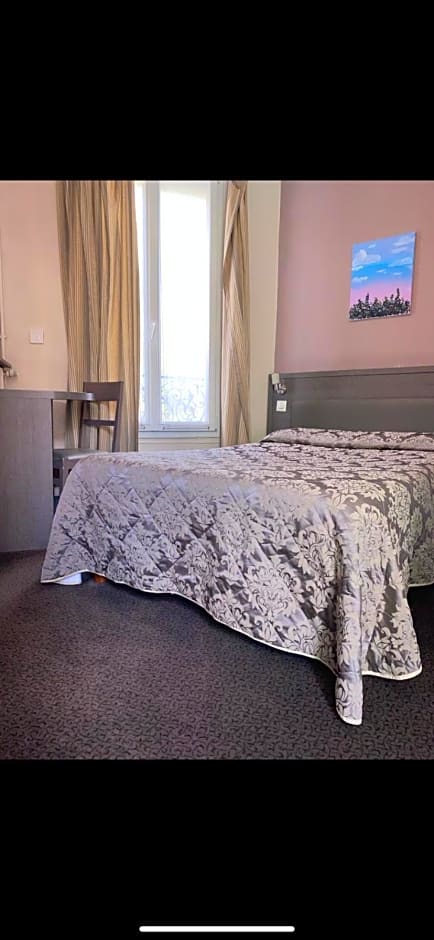 Aero Hotel