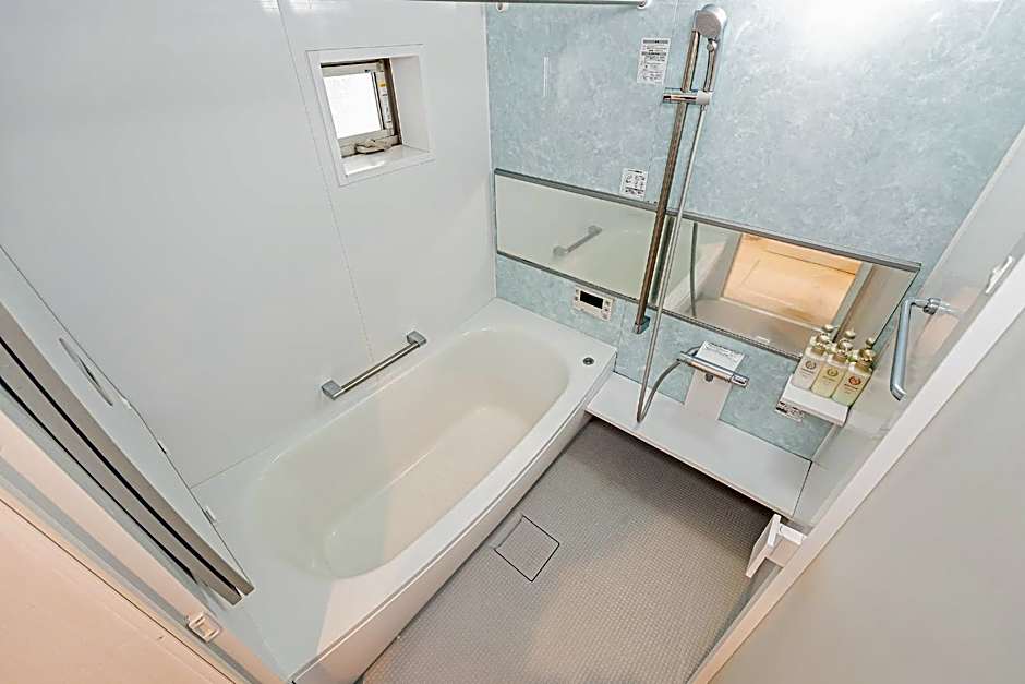 SkyTreeStayHotel2鐘ヶ淵駅から徒歩4分天井からskytreeが見えます
