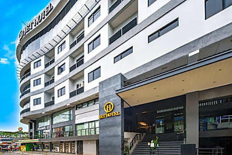 JET Hotel Lipa City