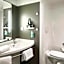 B&B HOTEL Vélizy Est