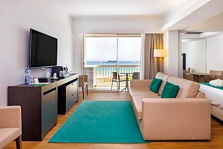 Junior Suite with Front Sea View
