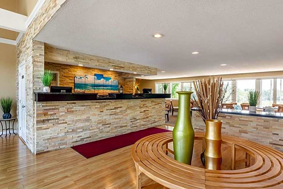 Ogunquit River Inn & Suites