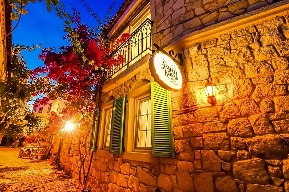 Alacati Asmali Konak Hotel