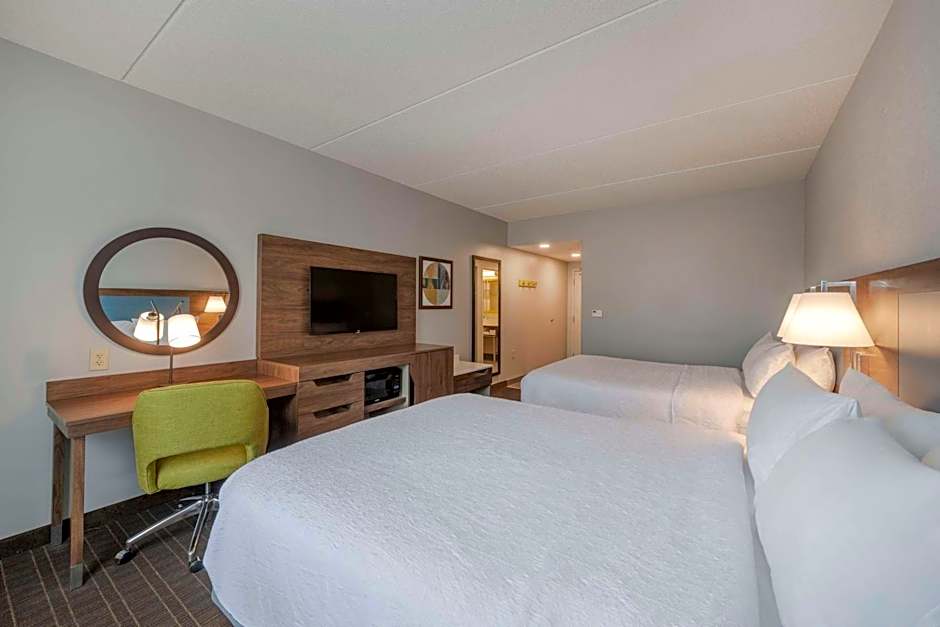 Hampton Inn By Hilton & Suites Burlington