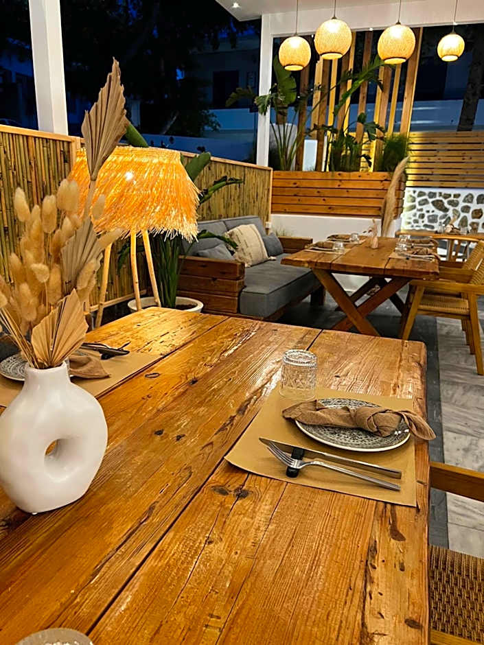 SPONGIA HOTEL SUITES & Spa