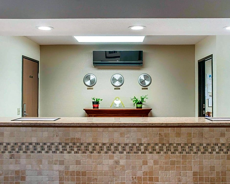 Econo Lodge Ithaca Airport