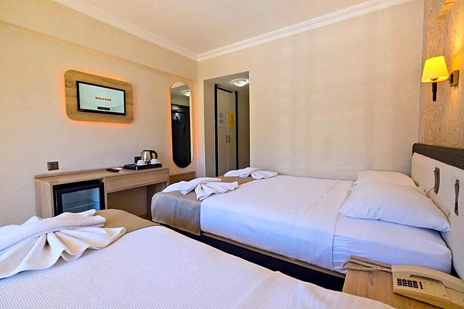 Moni Hotel