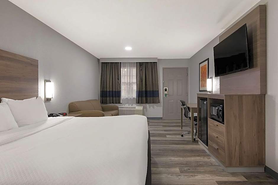 Quality Inn near Casinos and Convention Center