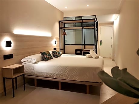 Double or Twin Room with Side Sea View