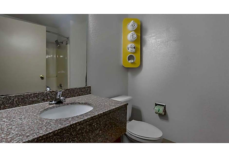 Motel 6-Augusta, KS