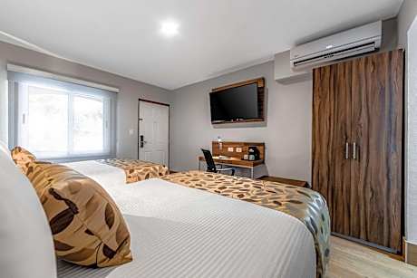 Double Room with Two Double Beds - Non-Smoking