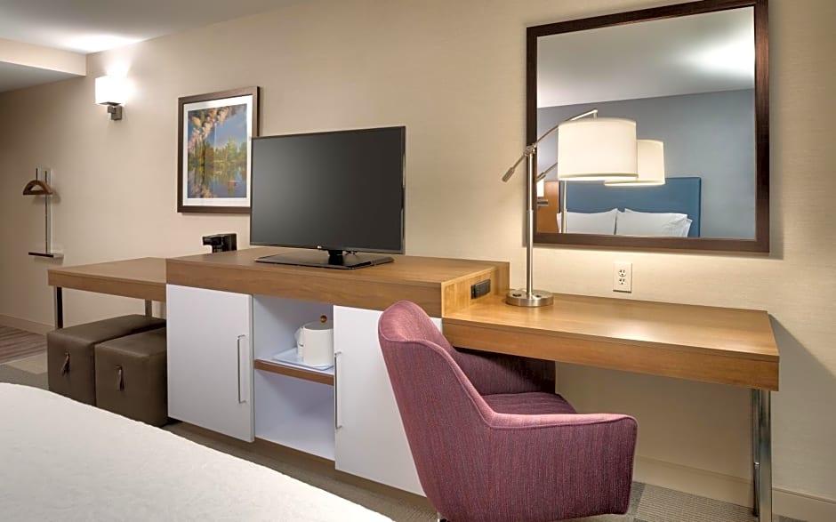 Hampton Inn & Suites Pocatello