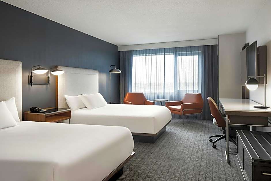 Courtyard by Marriott Montreal Airport