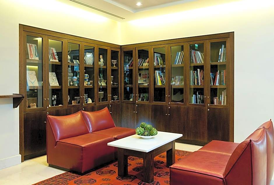 Prima Royale Hotel