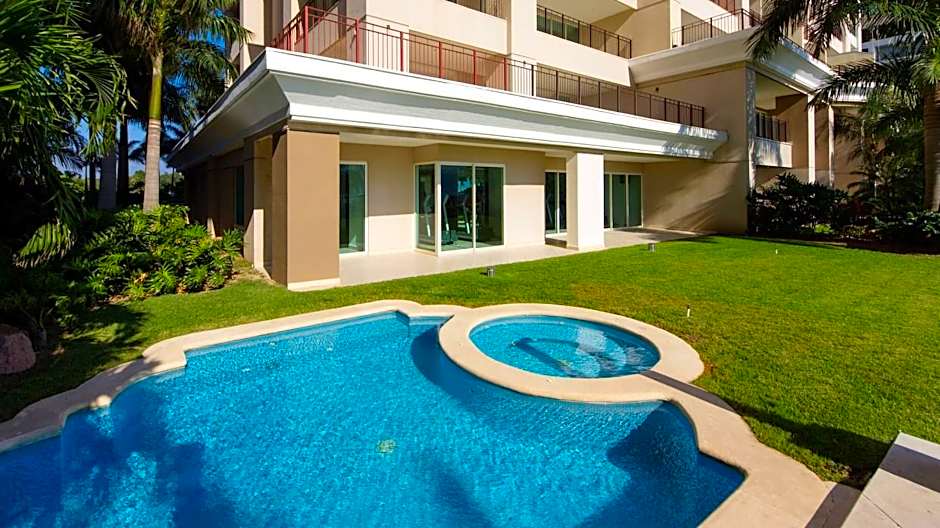 Grand Venetian Condominium