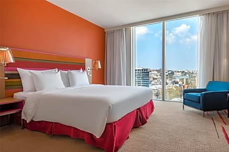 Superior Room with City View