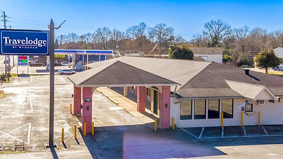 Travelodge by Wyndham Jackson I-40 Exit 82