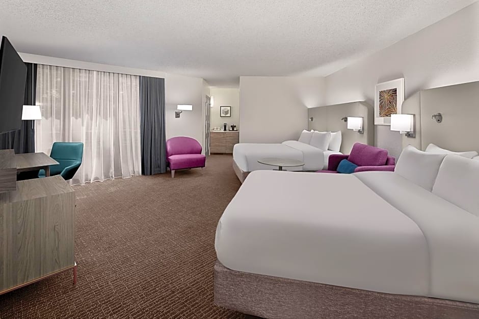 Crowne Plaza Atlanta Perimeter at Ravinia By IHG