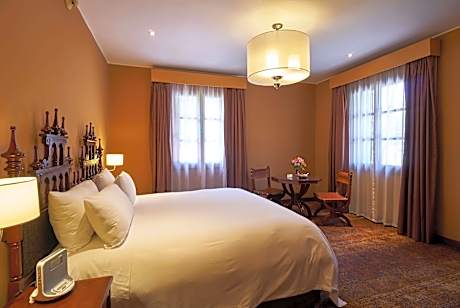 Premium King Room - Non-Smoking