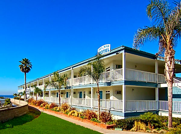 Del Mar Beach Hotel