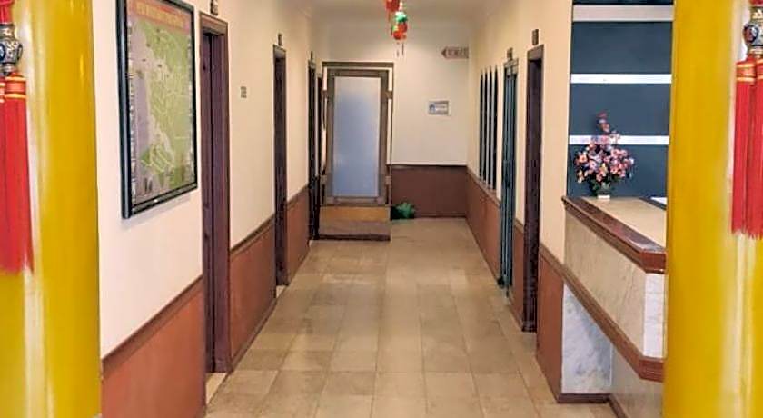 Paradise Hotel