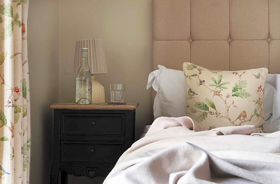 The Oakhill Inn