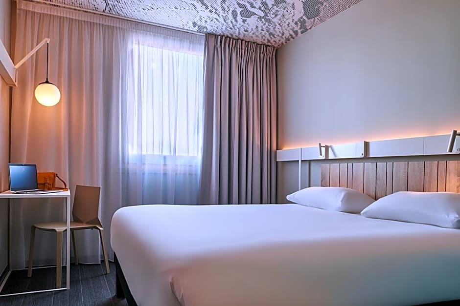 Ibis Montlhery Paris Sud