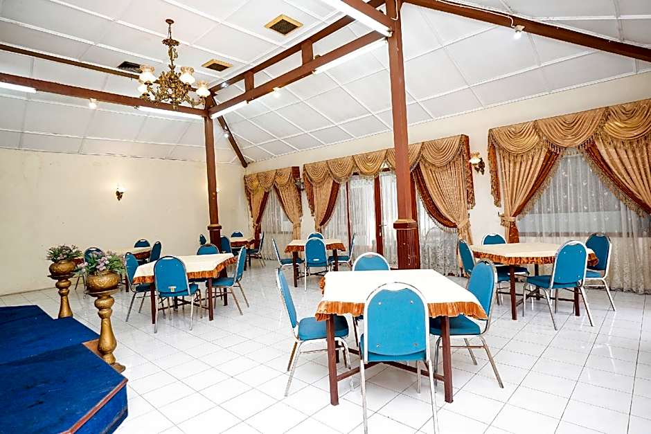 SUPER OYO Capital O 1644 Hotel Griya Kencana