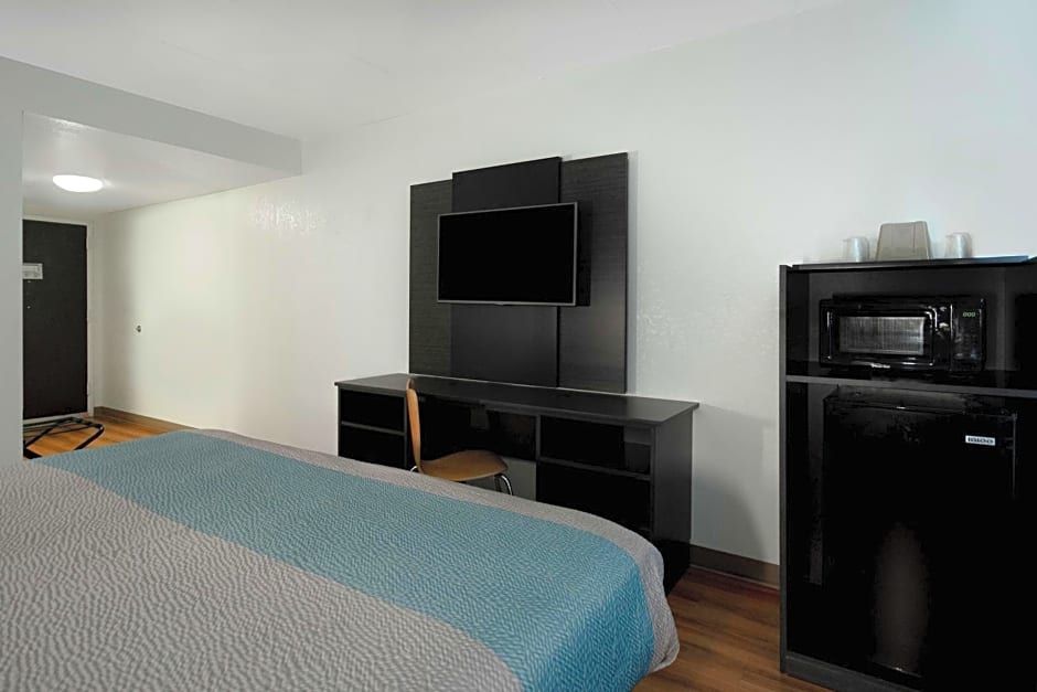 Motel 6-Merrillville, IN