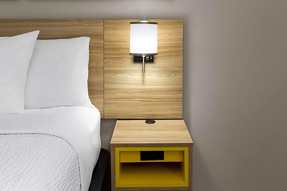 Days Inn by Wyndham Tulsa Central