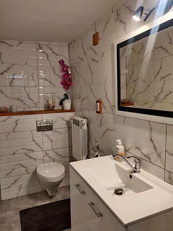 NOCLEGI-SPŁYWY BUGIEM