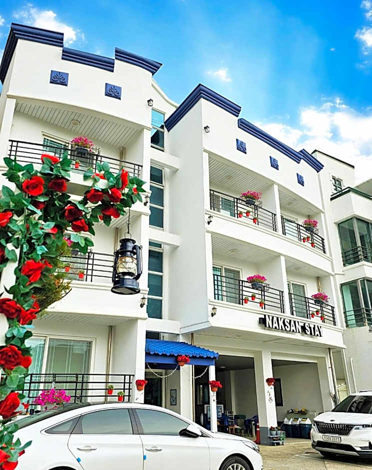 Naksanstay