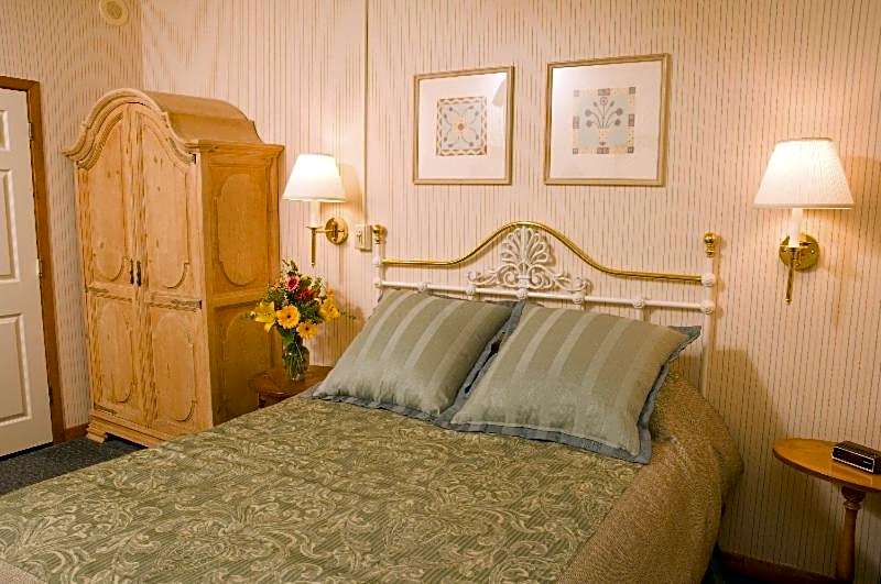 GetAways at Olympic Village Inn