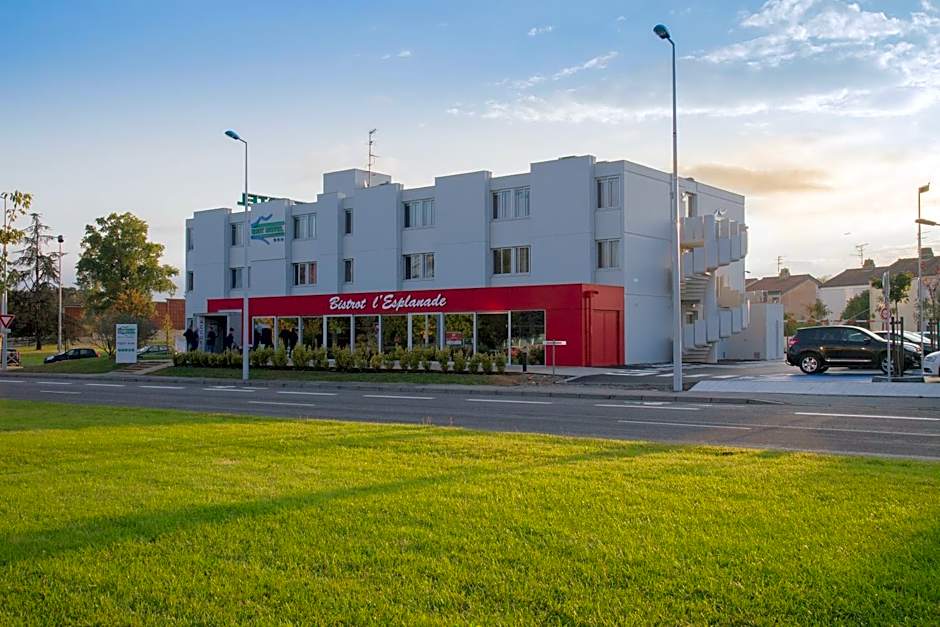 Brit Hotel Toulouse Colomiers  LEsplanade