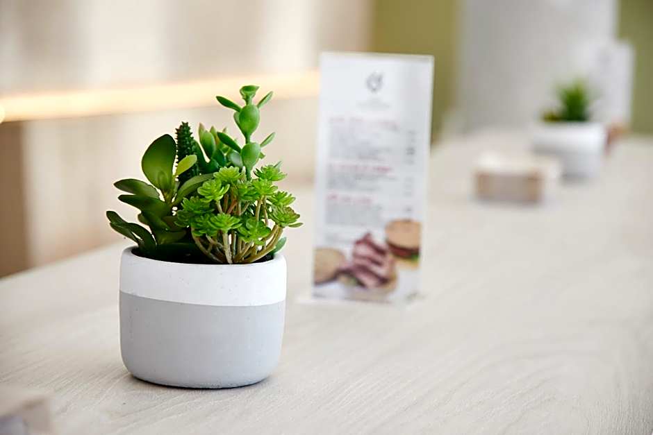 Hotel Logroño Avda de Madrid 25