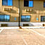 Super 8 by Wyndham Macomb