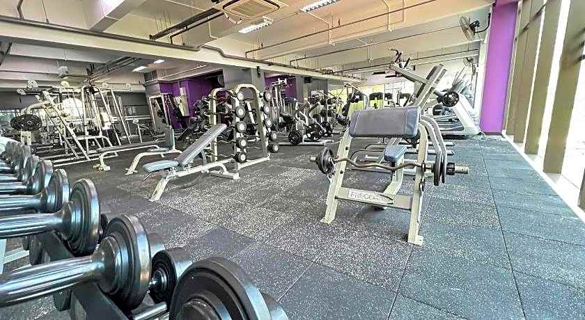 Qliq Damansara Hotel