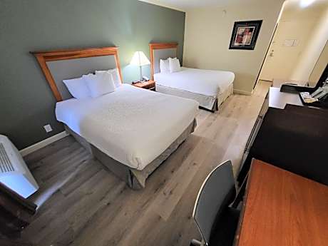 Queen Room with Two Queen Beds - Non-Smoking