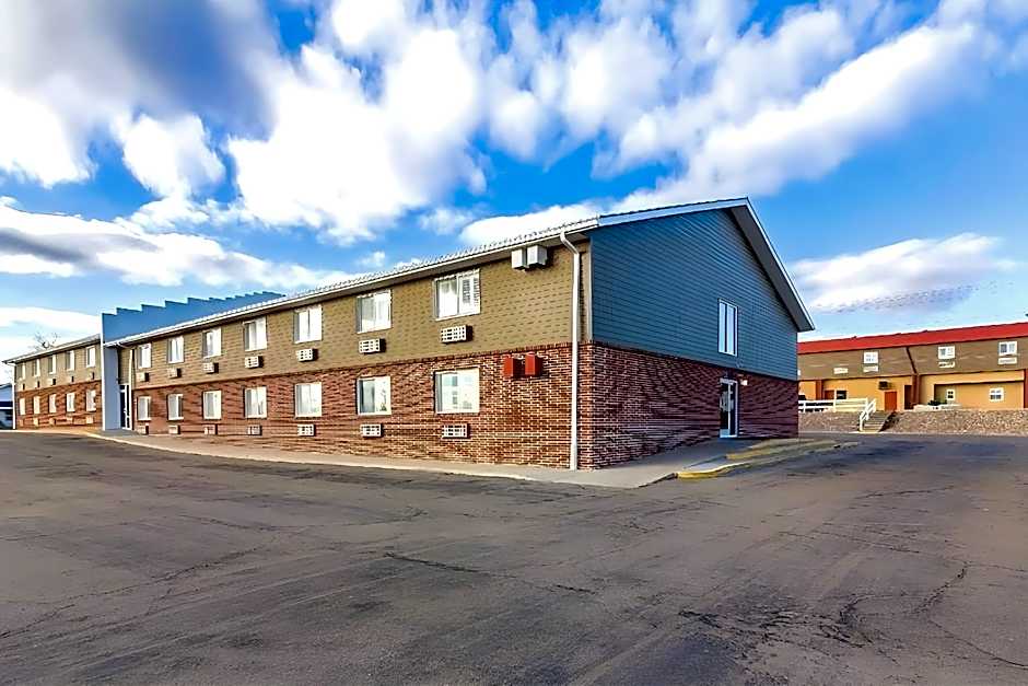 Sky-Palace Inn & Suites McCook