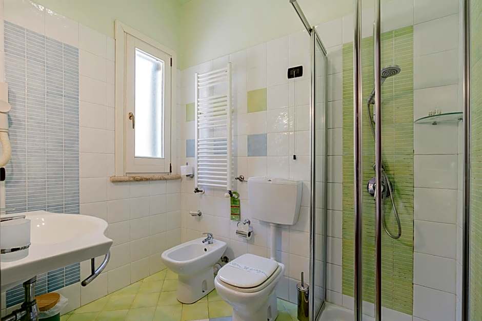 Cerri Hotel