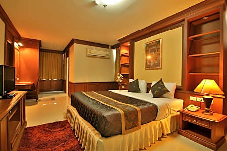 King Suite Room
