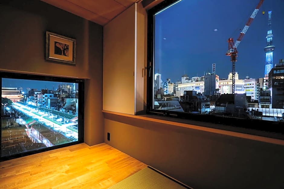 Kaminarimon Ryokan