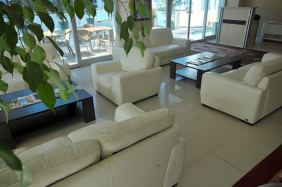 Rhiss Hotels Maltepe